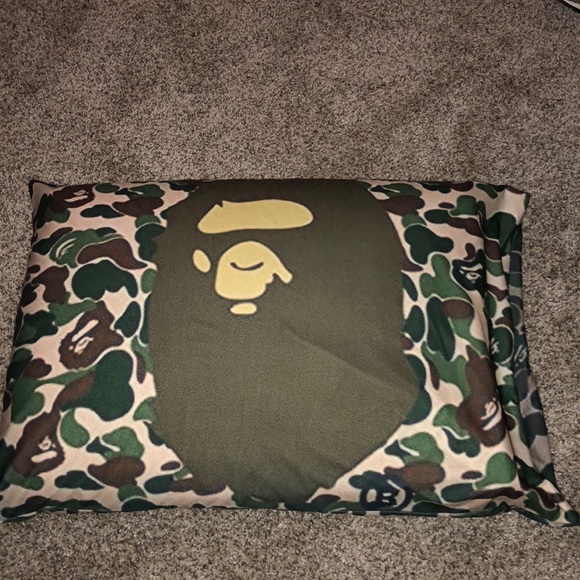 Bape Pillow - Picture 1 of 2